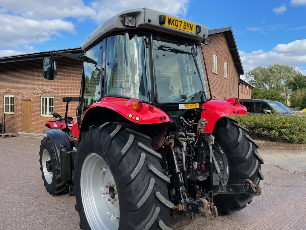 Massey Ferguson 5445