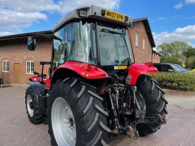 Massey Ferguson 5445