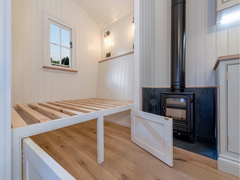 Luxury Turnkey Shepherds Hut 18ft/8ft