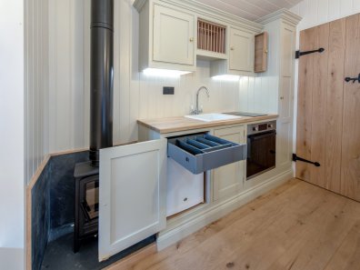 Luxury Turnkey Shepherds Hut 18ft/8ft