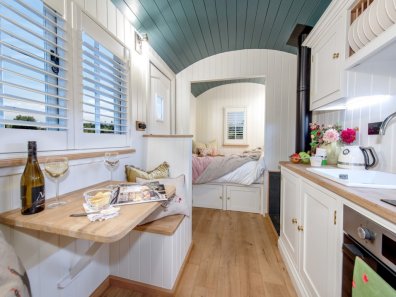 Luxury Turnkey Shepherds Hut 18ft/8ft