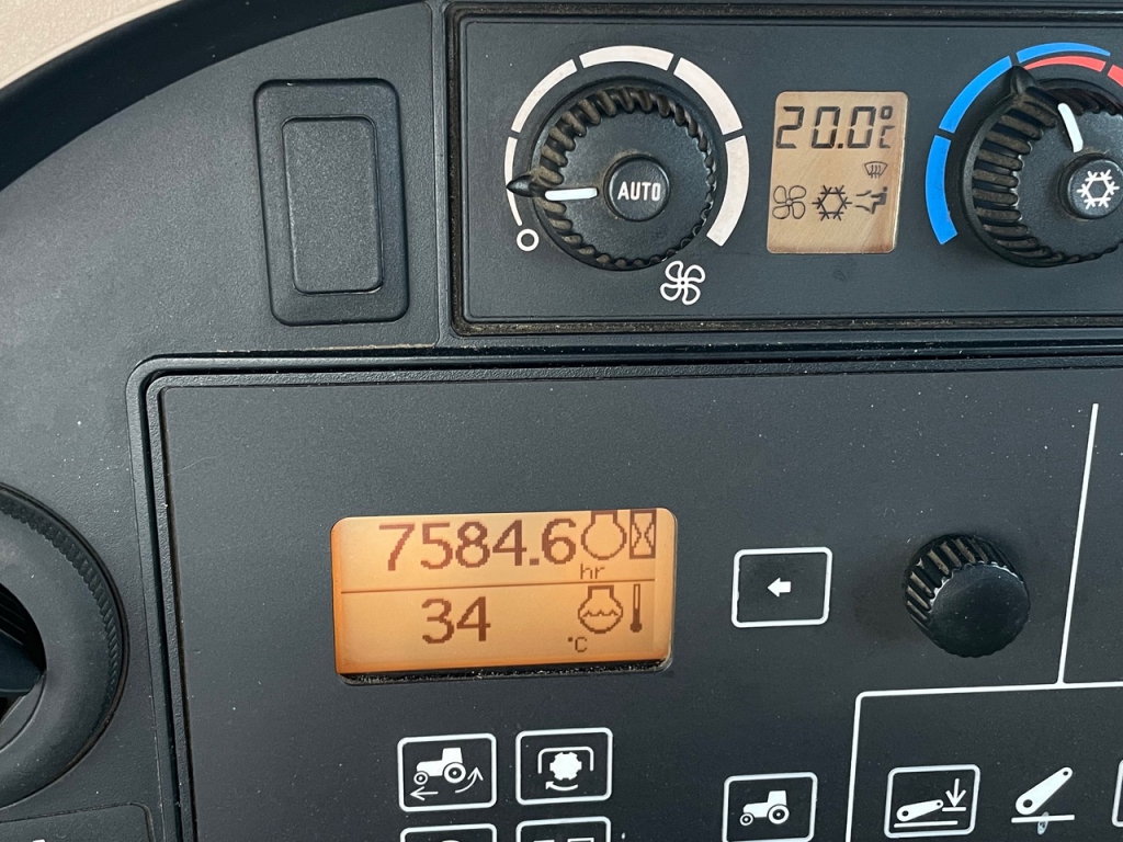 John Deere 7930