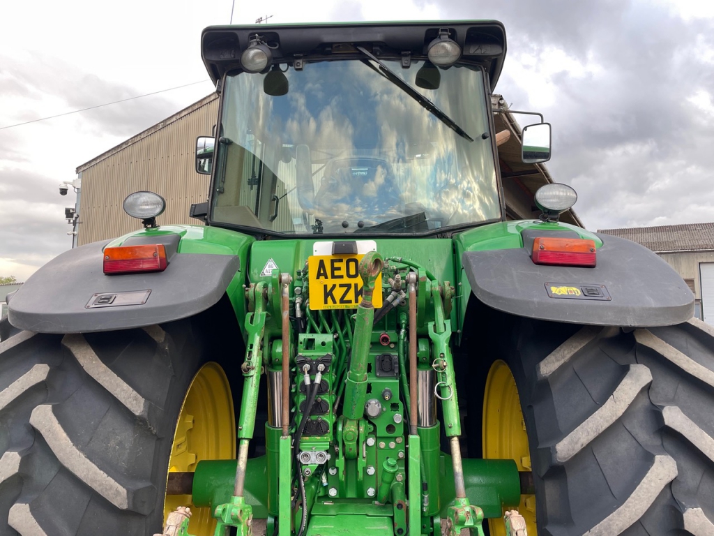 John Deere 7930