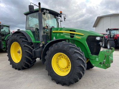 John Deere 7930