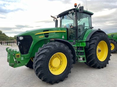 John Deere 7930