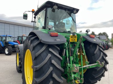 John Deere 7930