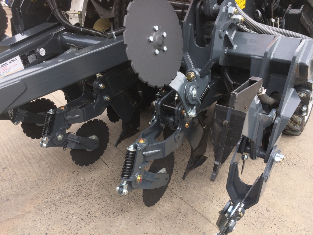Mzuri Pro-till 4T drill
