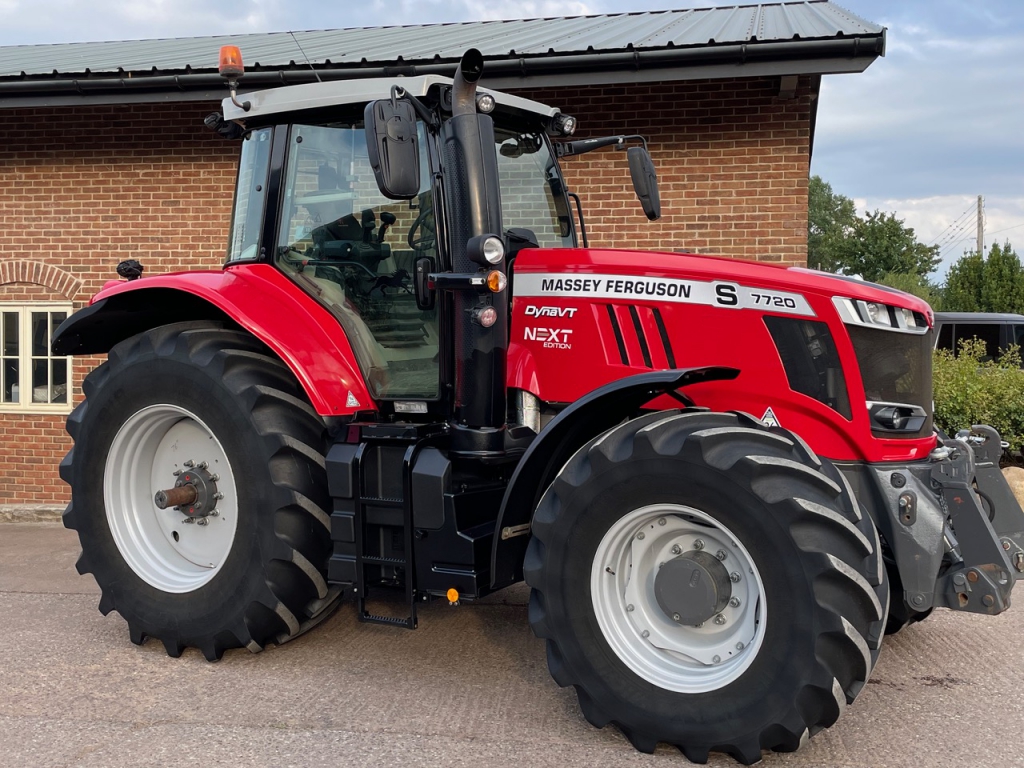 Massey Ferguson 7720S Next Edition