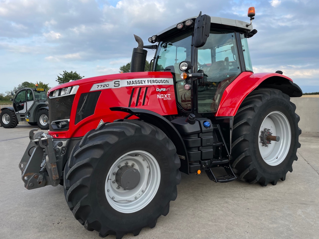 Massey Ferguson 7720S Next Edition