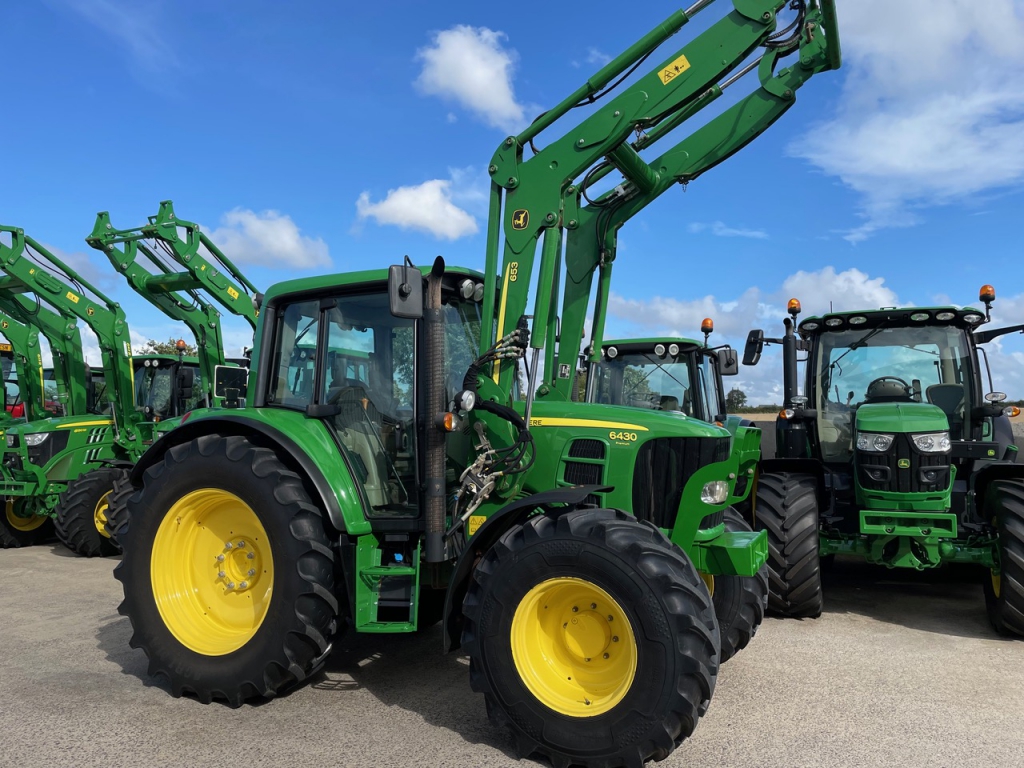 John Deere 6430