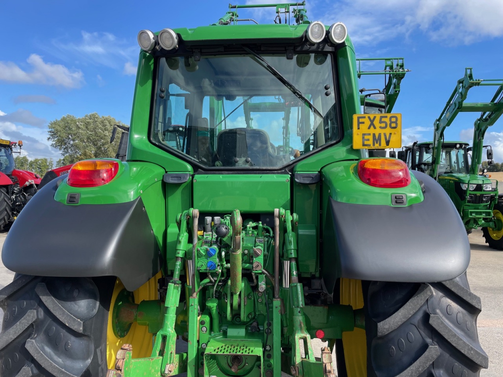 John Deere 6430