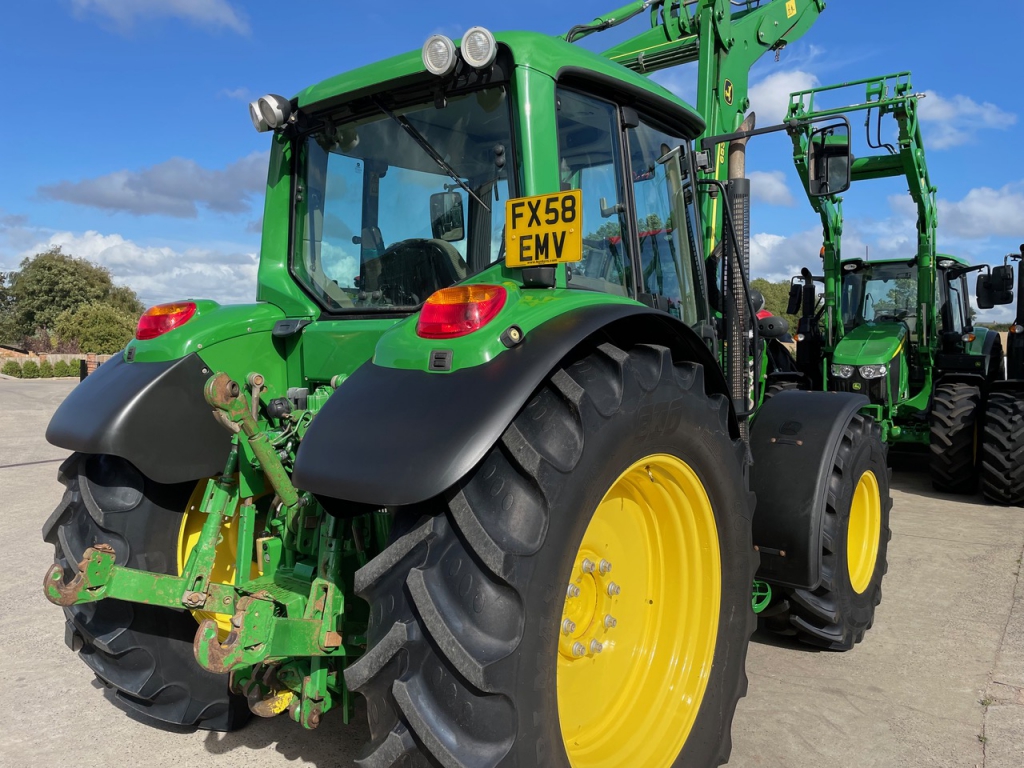 John Deere 6430