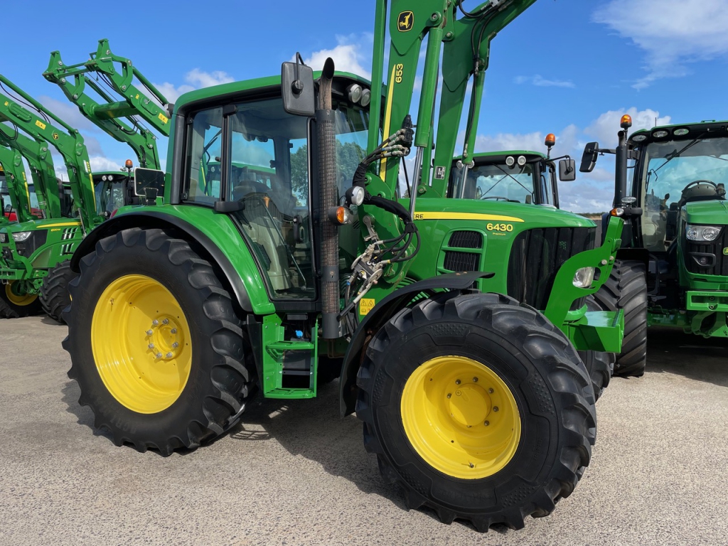 John Deere 6430