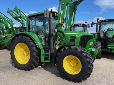John Deere 6430