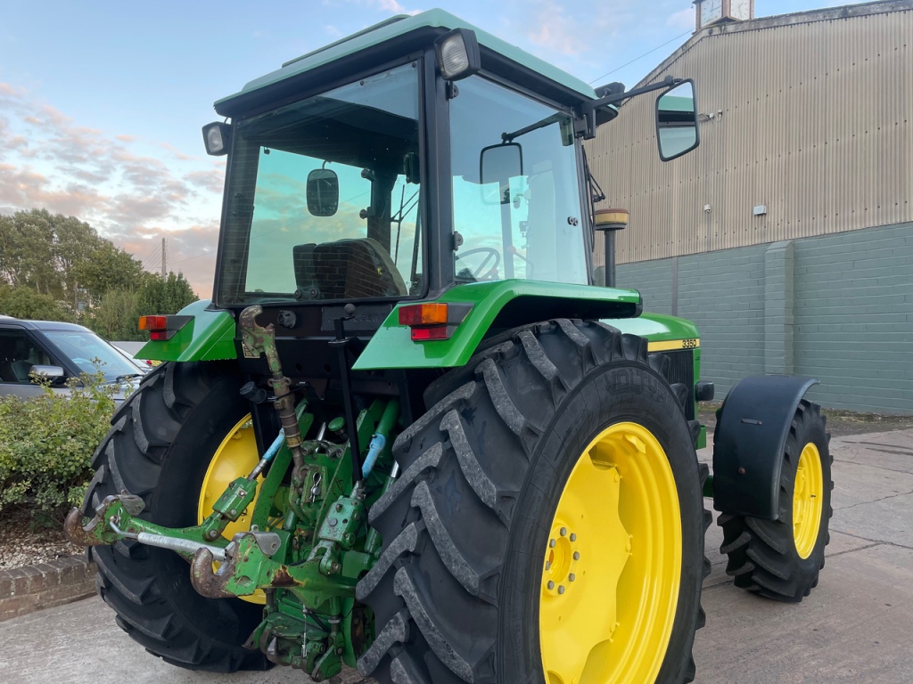 John Deere 3350