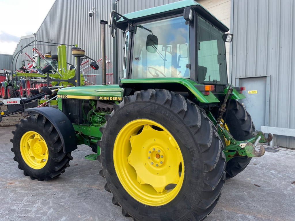 John Deere 3350