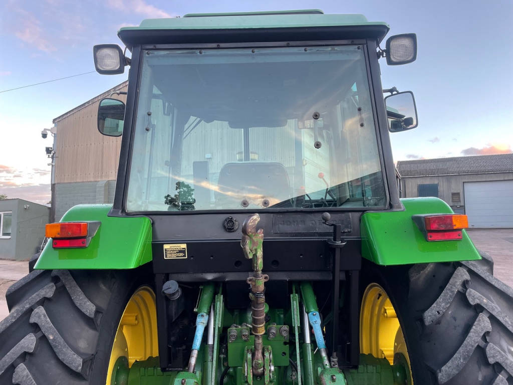John Deere 3350