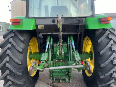 John Deere 3350