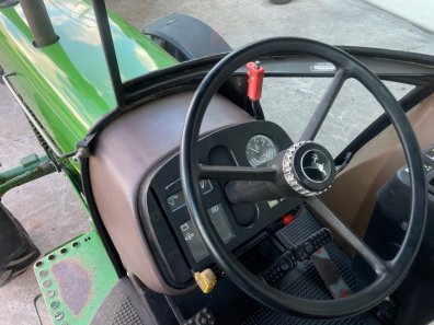 John Deere 3350