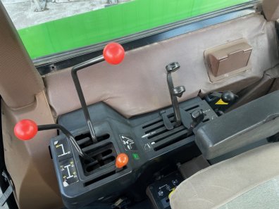 John Deere 3350