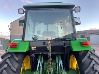 John Deere 3350