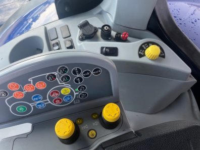 New Holland T7.270 Blue Power