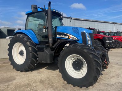New Holland TG285
