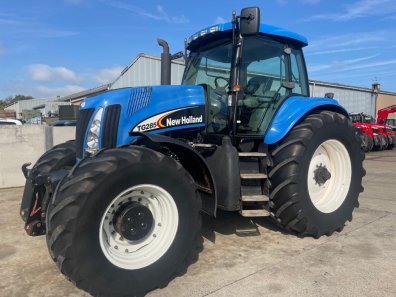 New Holland TG285