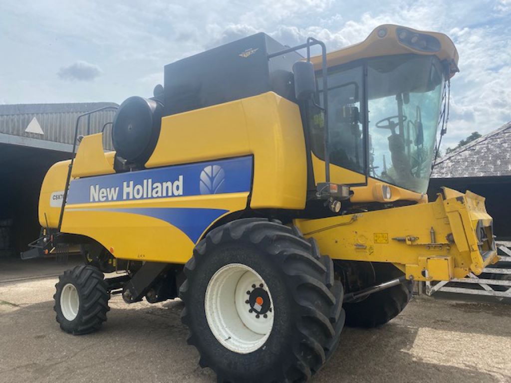 New Holland CSX 7080