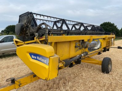 New Holland CSX 7080