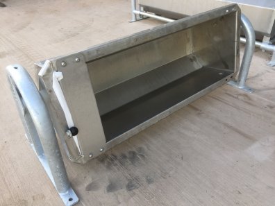 Condon 4ft stainless tip over drinkers