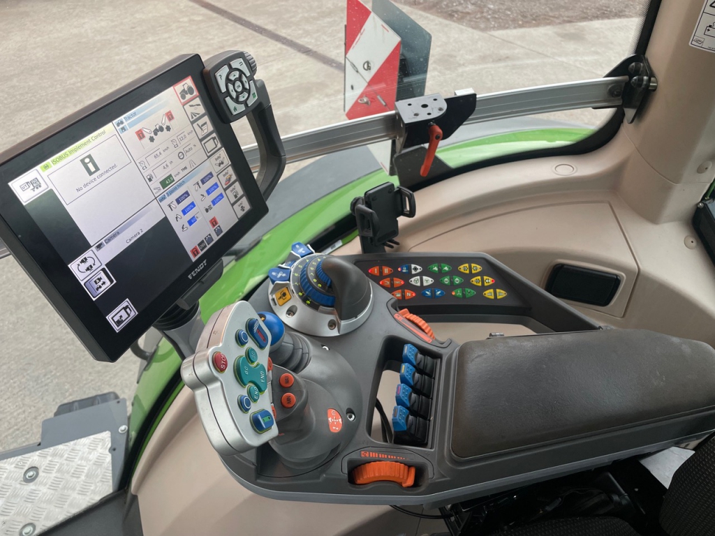 Fendt 933 Profi-Plus