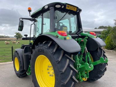 John Deere 6120M