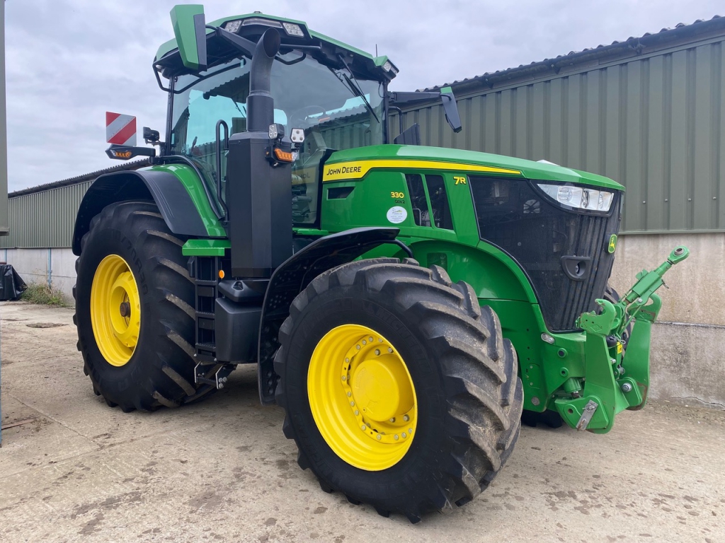 John Deere 7R 330
