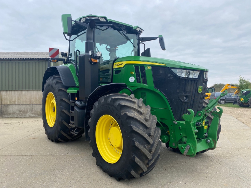 John Deere 7R 330