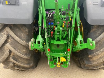 John Deere 7R 330
