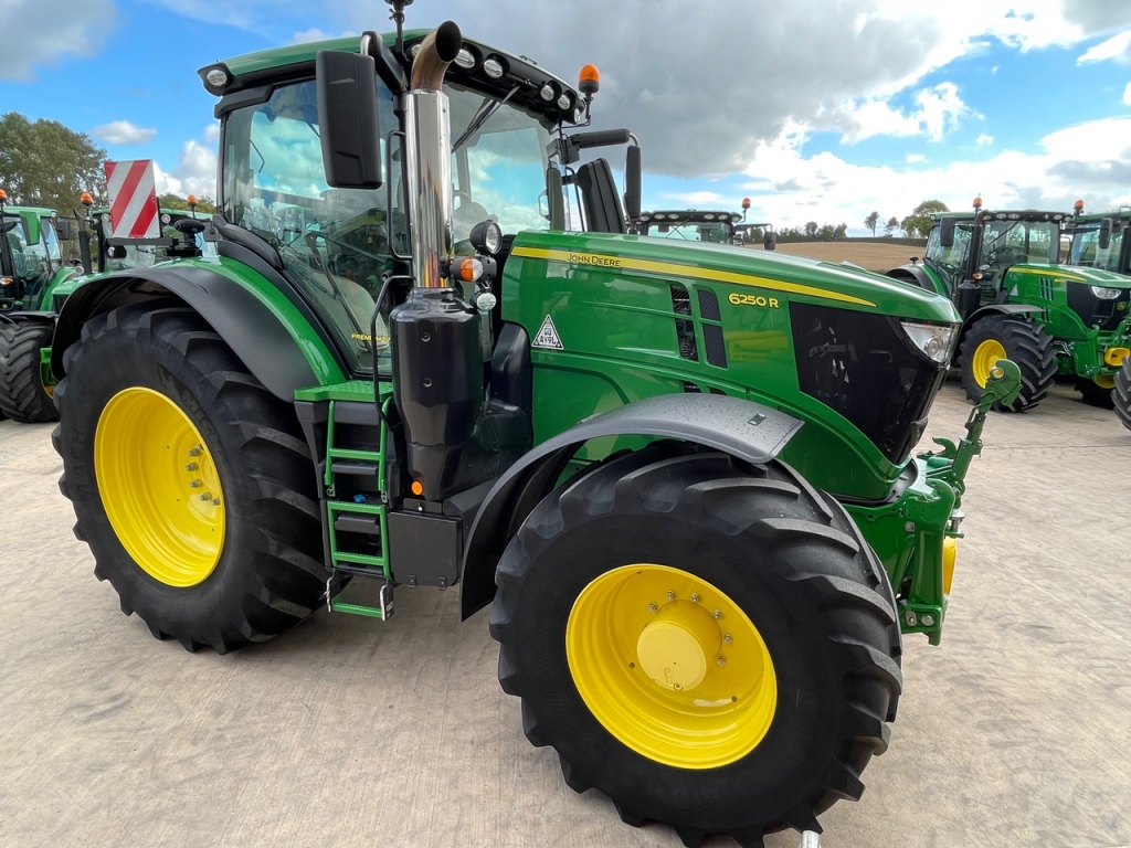 John Deere 6250R