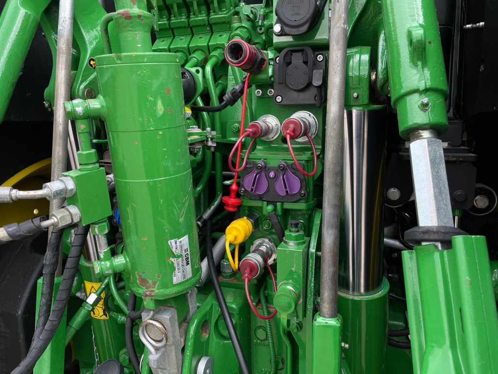 John Deere 6250R