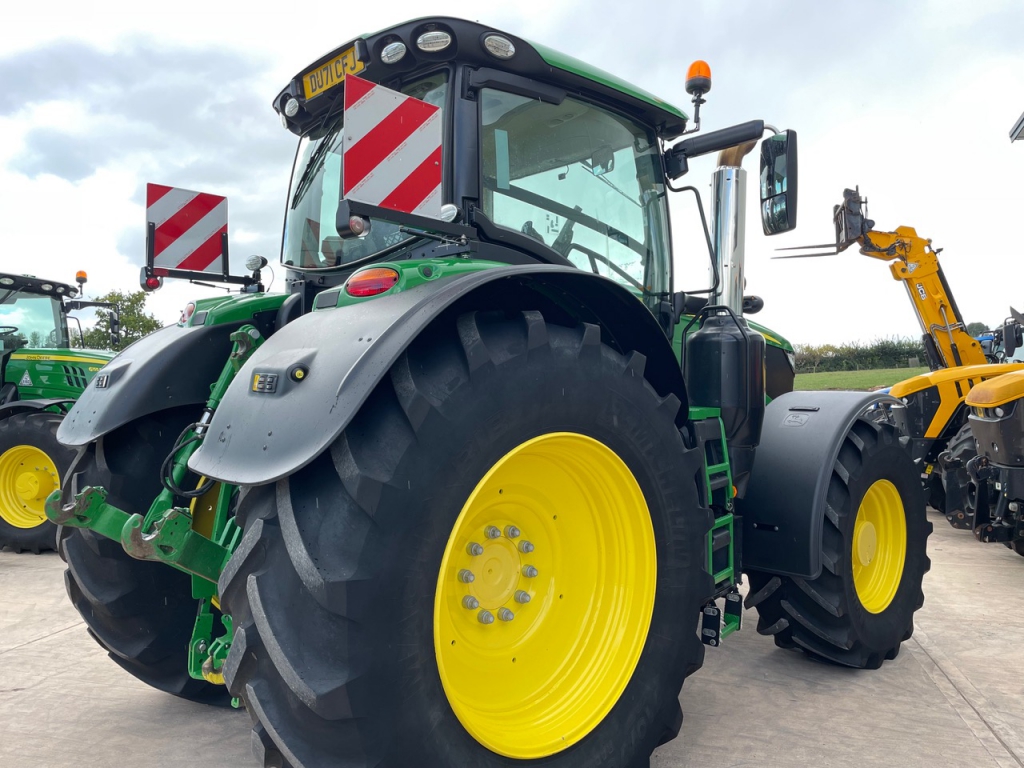 John Deere 6250R