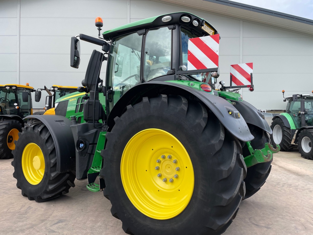 John Deere 6250R