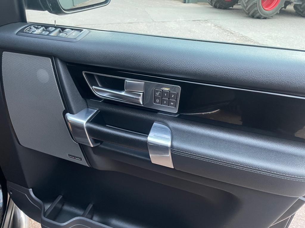 Land Rover Discovery 4 HSE 3.0 LT SDV6