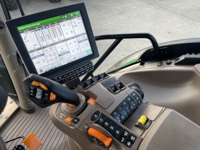 John Deere 6155R Ultimate