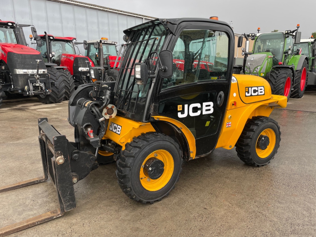 JCB 520-40