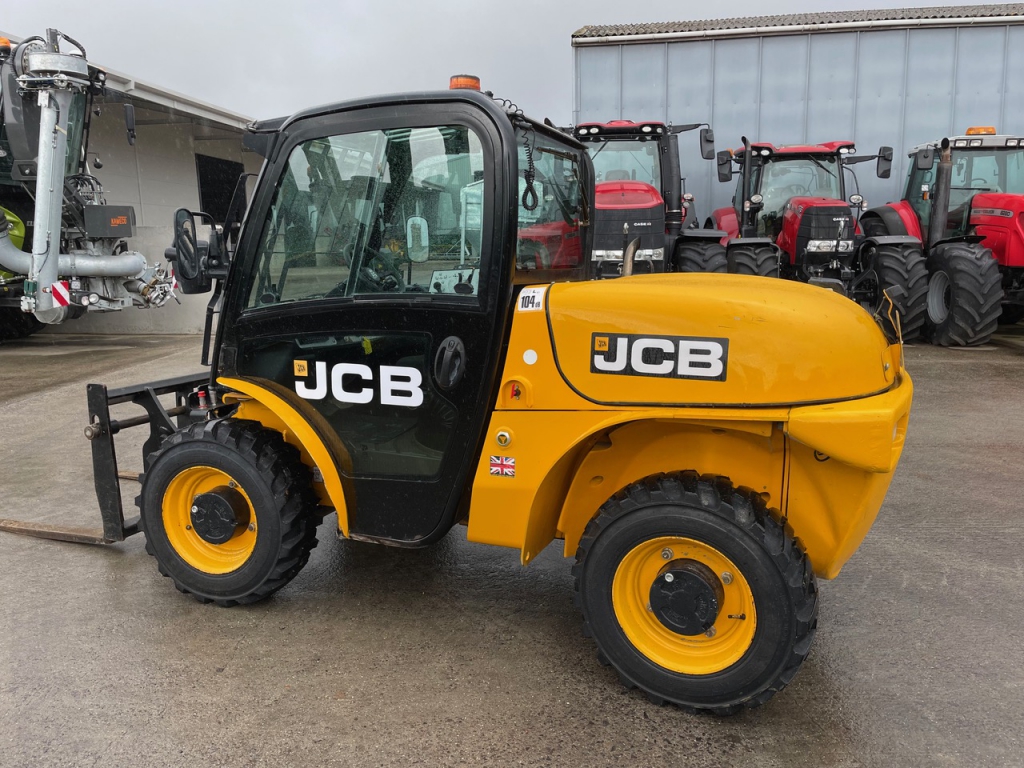 JCB 520-40