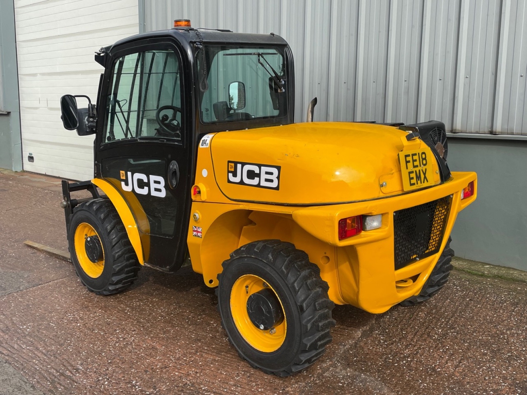 JCB 520-40