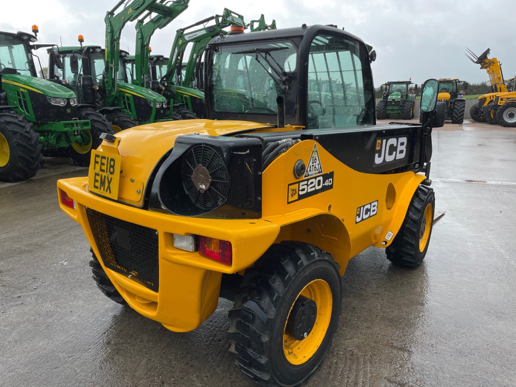 JCB 520-40