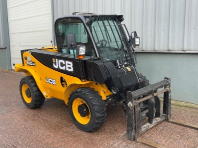 JCB 520-40