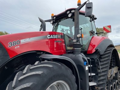 Case Magnum CVX 380 Rowtrac