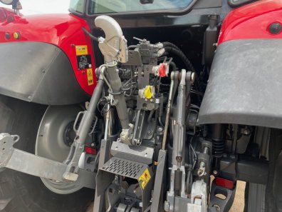 Massey Ferguson 5712S Efficient