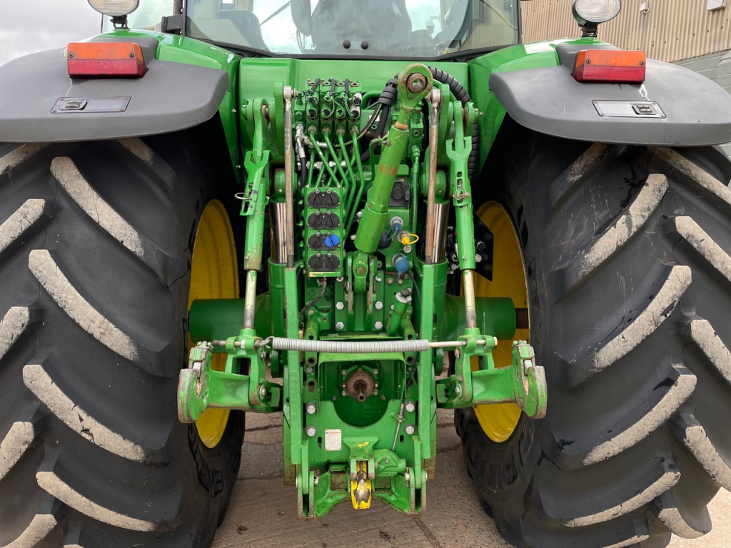 John Deere 7930